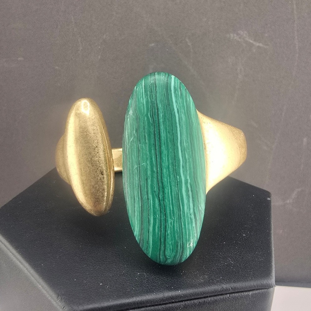 Vintage RLM SOHO Bangle Bracelet Green Gold Tone Bypass Hinge 6.25